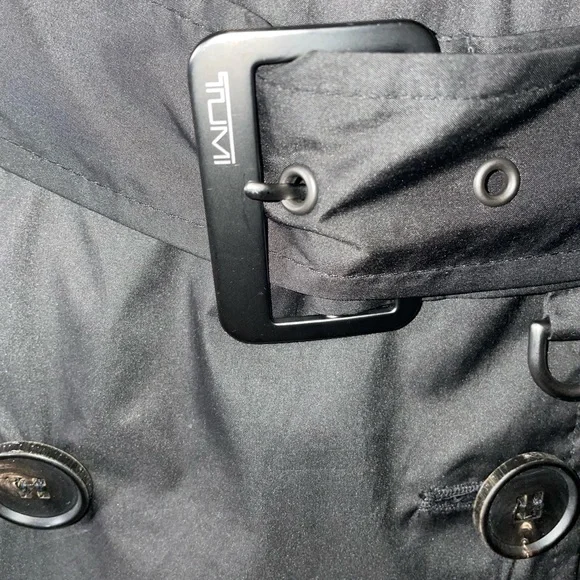 #29🎊Live 3/10/23 @7:30pm cst🖤Great Used Condition M Tumi Trench coat. - Picture 2 of 16